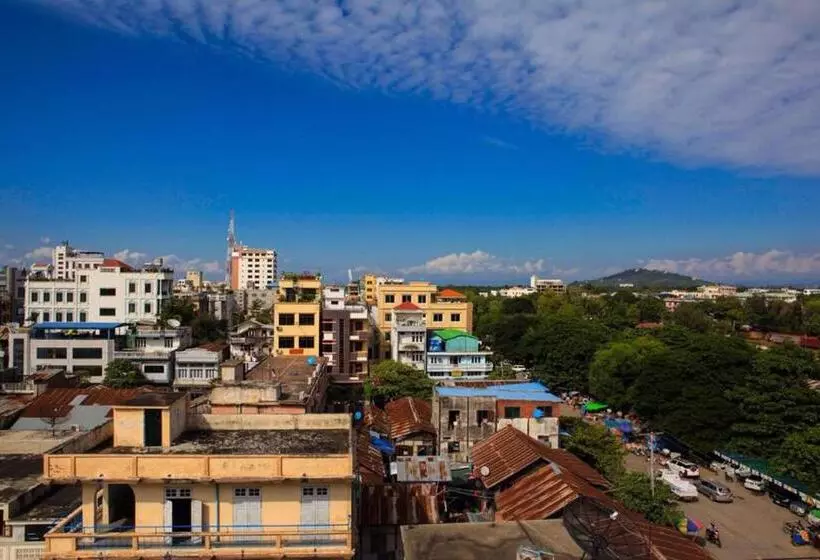 سوییت خانوادگی, 79 Living