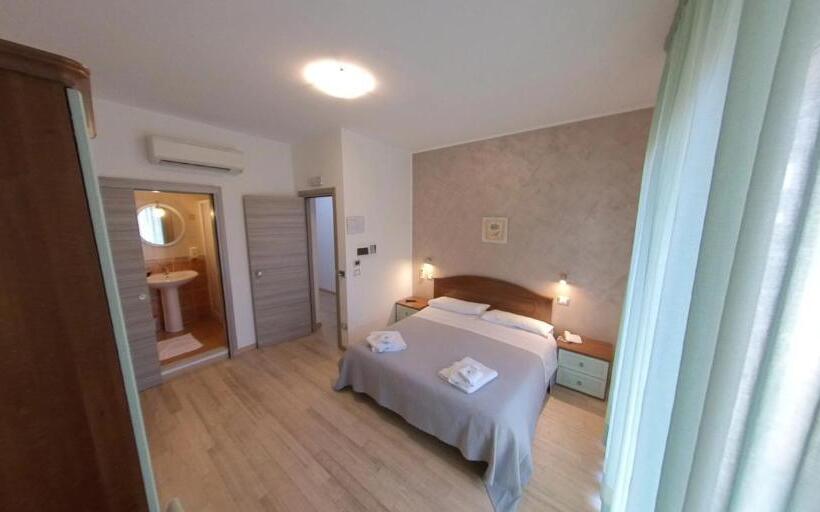 Quarto Estandar, Albergo Perseo