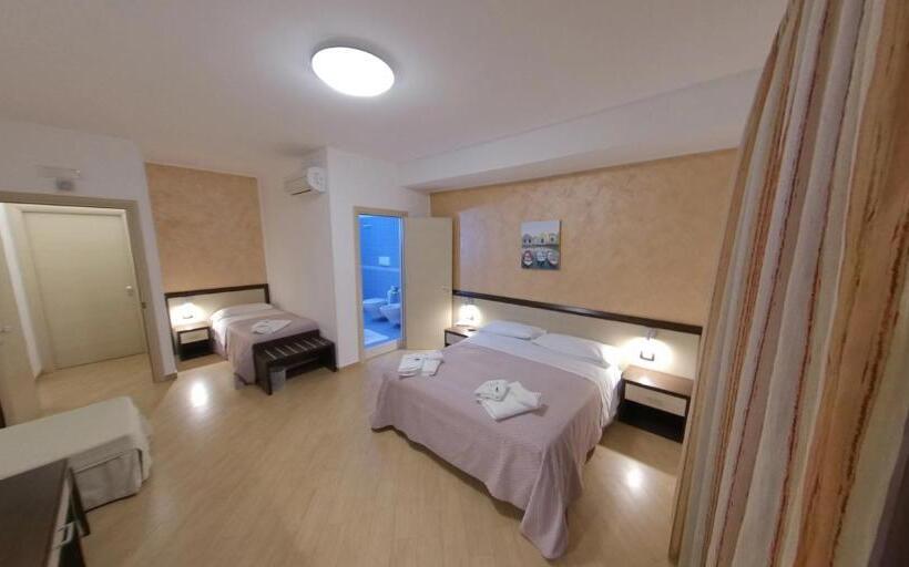 חדר סופריור לשלושה, Albergo Perseo