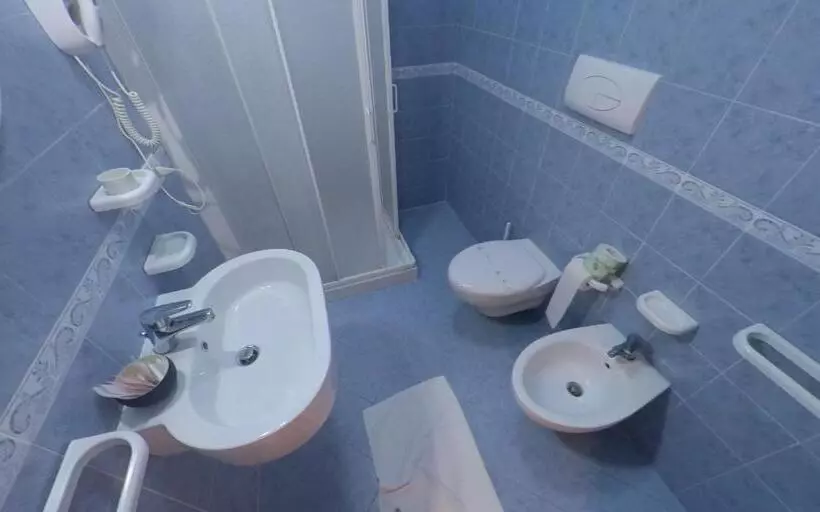اتاق سوپریور سه تخته, Albergo Perseo