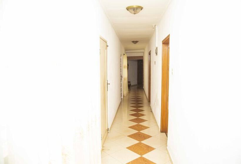 غرفة قياسية, Forte Royale