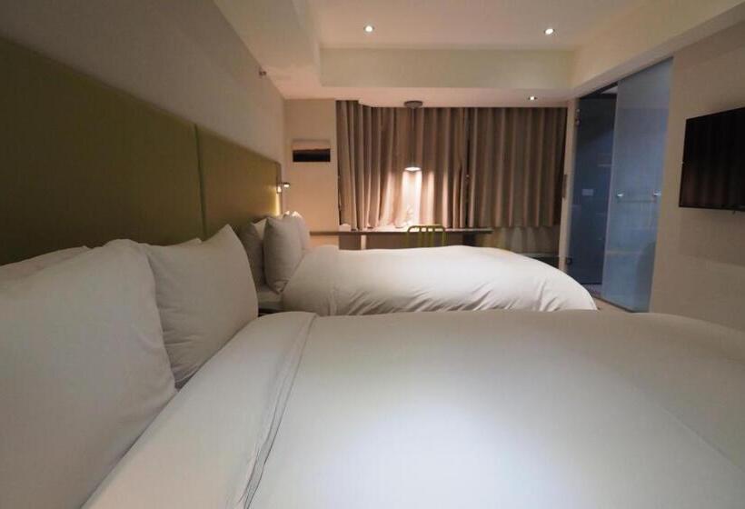 اتاق لوکس, Horizon Inn