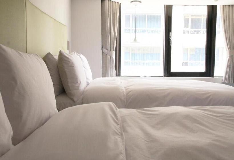 اتاق لوکس, Horizon Inn