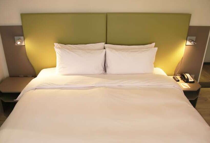 اتاق لوکس, Horizon Inn