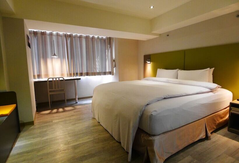 اتاق لوکس, Horizon Inn