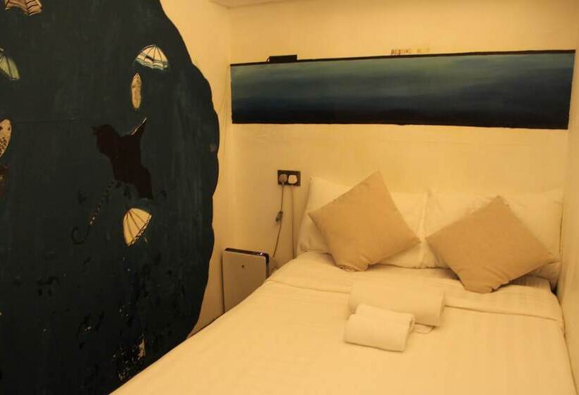 اتاق استاندارد, Just As Inn