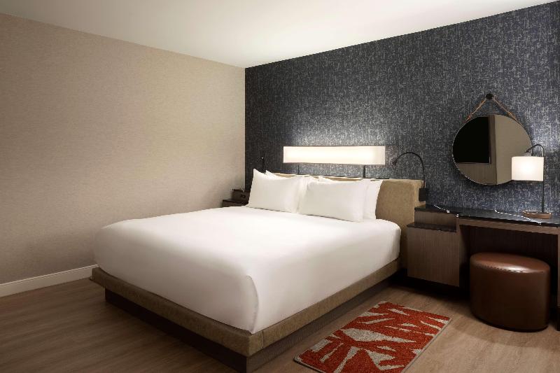 اتاق استاندارد, Just As Inn