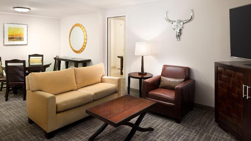 اتاق استاندارد, Just As Inn