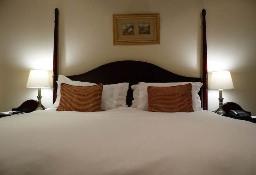 Quarto Deluxe, Kievits Kroon Gauteng Wine Estate