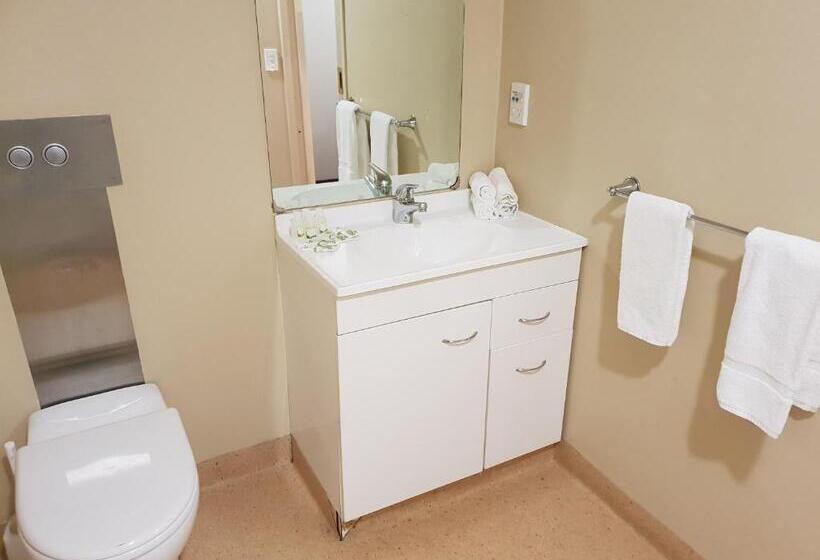 חדר סטנדרט לארבעה, New Orleans