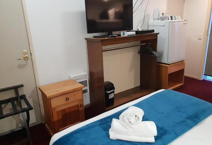 חדר סטנדרט לארבעה, New Orleans