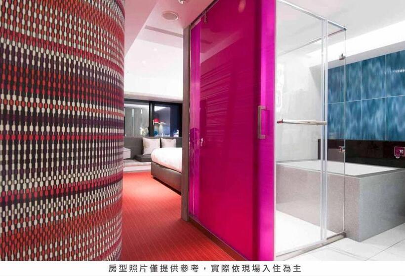 اتاق استاندارد با چشم‌انداز باغ, Royal Hotel Group  Central Park Branch
