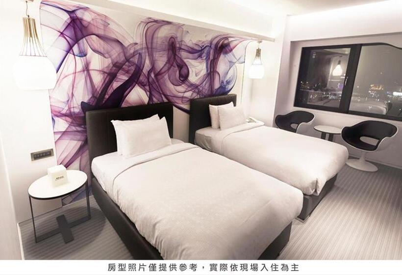 اتاق استاندارد با چشم‌انداز شهر, Royal Hotel Group  Central Park Branch