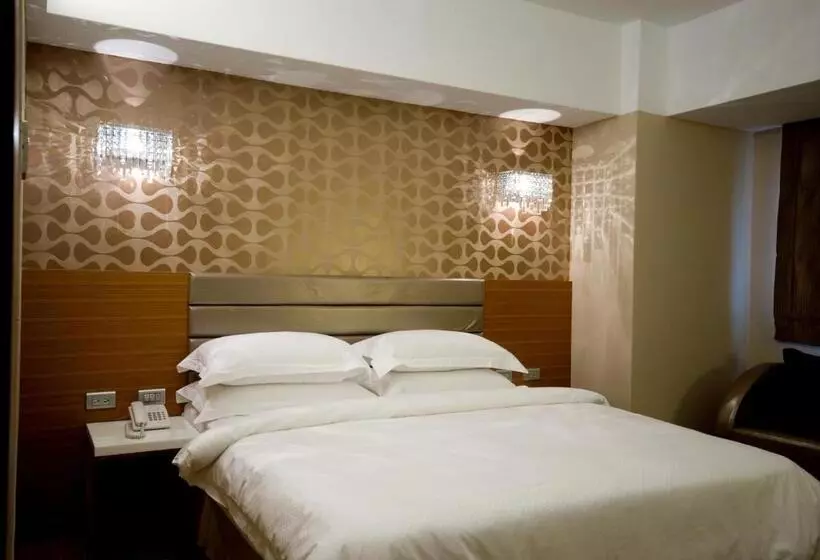 اتاق لوکس, The Riverside Hotel Esthetics
