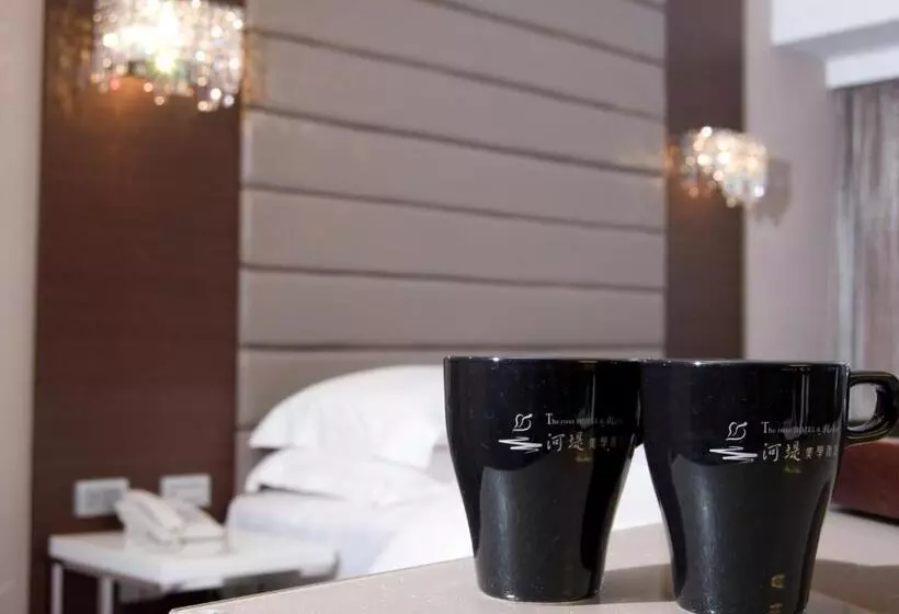 اتاق استاندارد با وان آب گرم, The Riverside Hotel Esthetics