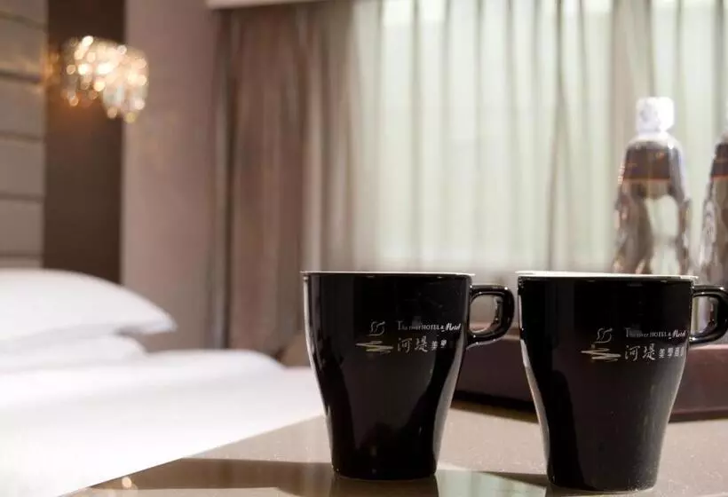 اتاق استاندارد با وان آب گرم, The Riverside Hotel Esthetics