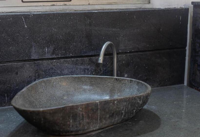 スタンダードルーム, Transit Inn Senggigi