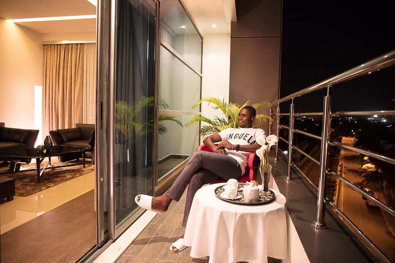 اتاق لوکس, Van Mieu 2