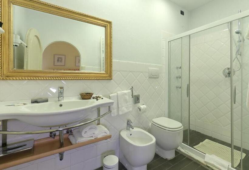 اتاق استاندارد سه نفره, Relais Lavagnini Florence