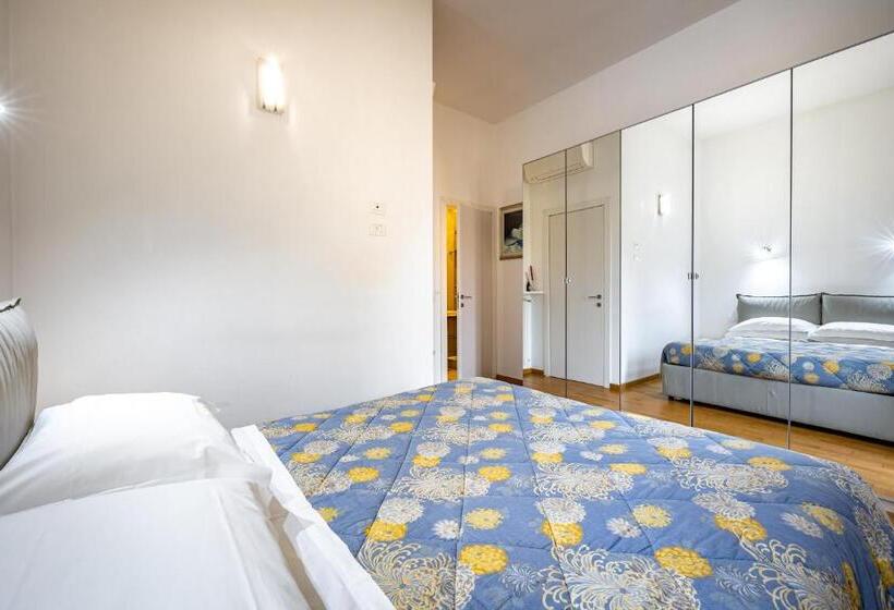 آپارتمان 2 خوابه, Relais Lavagnini Florence