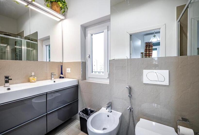 آپارتمان 2 خوابه, Relais Lavagnini Florence