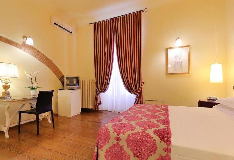 اتاق استاندارد سه نفره, Relais Lavagnini Florence