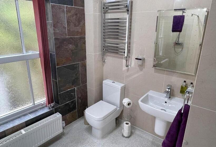 Трехместный Номер Superior, Wildercombe House