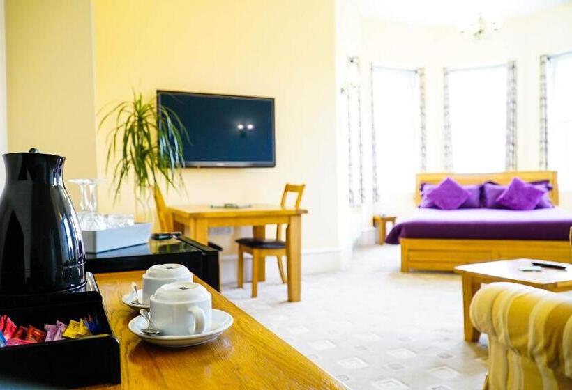 סוויטה נוף לים, Wildercombe House