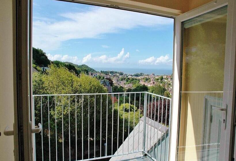 סוויטת ג'וניור עם מרפסת, Wildercombe House