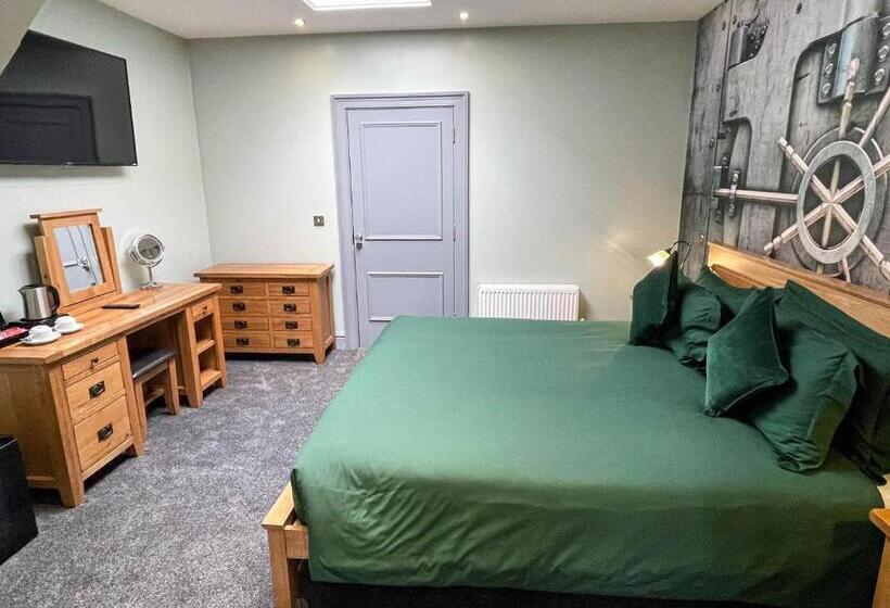 סוויטת ג'וניור עם מרפסת, Wildercombe House