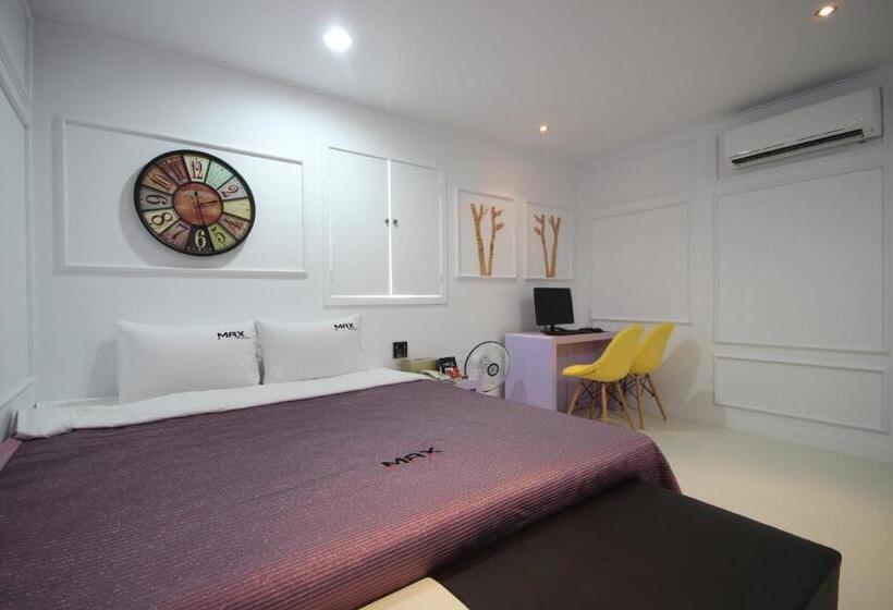 Номер Стандарт, Max Motel   Sasang