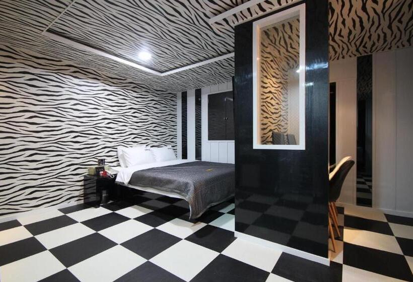 Номер Superior, Max Motel   Sasang