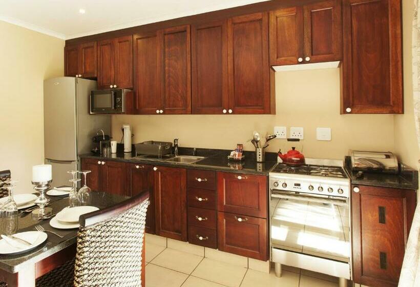 חדר סטודיו סטנדרד, Whispering Waters