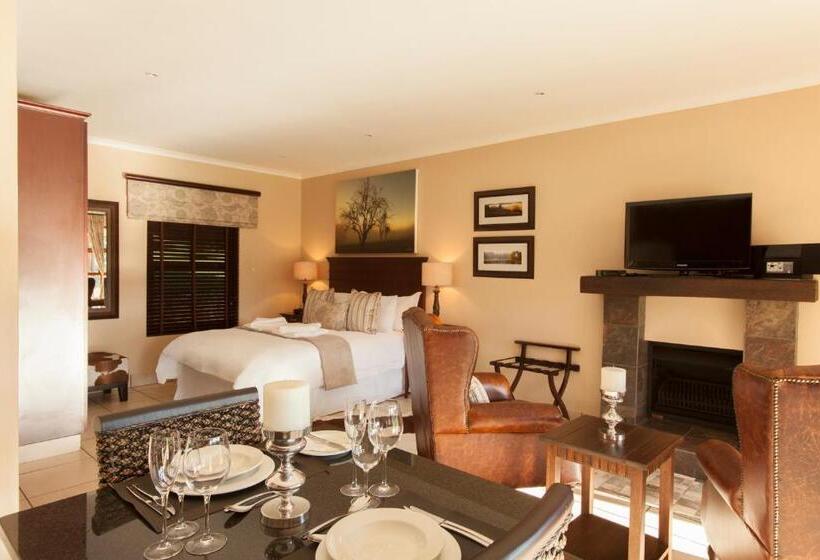 חדר סטודיו סטנדרד, Whispering Waters