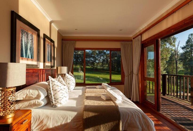 בקתה, Whispering Waters