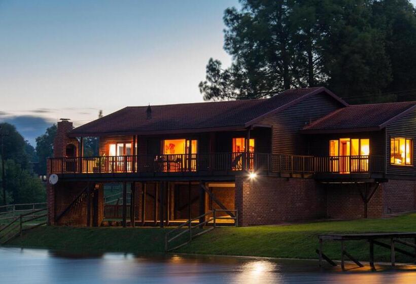 בקתה, Whispering Waters