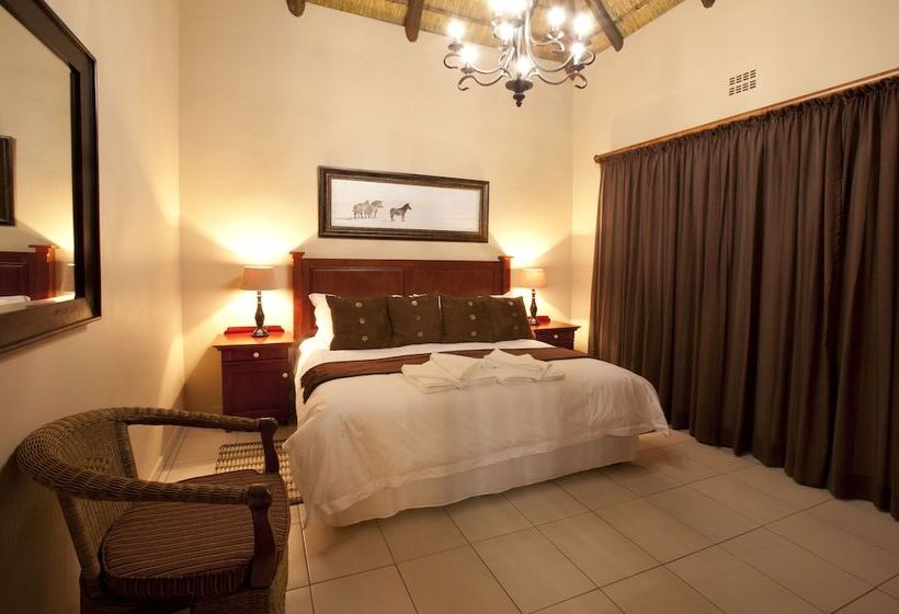 בקתת חדר, Whispering Waters