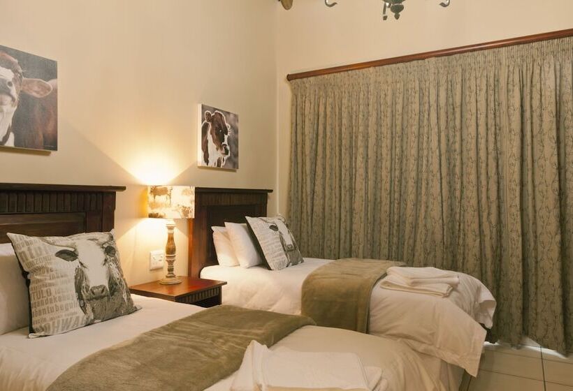 בקתת חדר, Whispering Waters