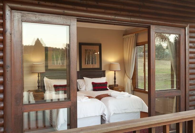 בקתה, Whispering Waters