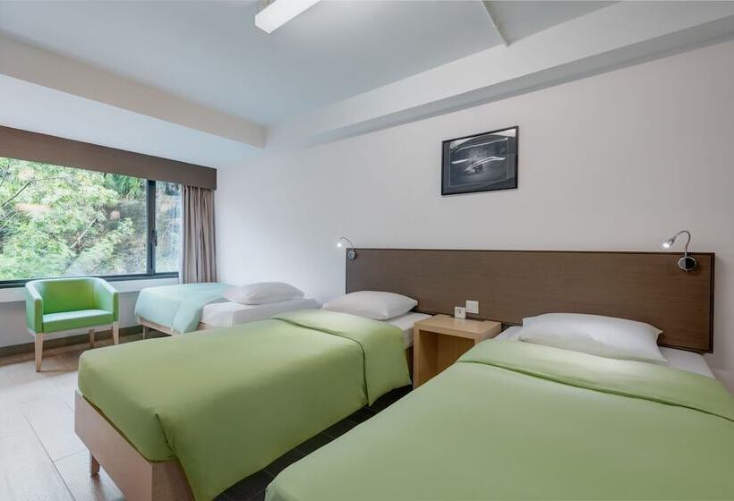 اتاق استاندارد سه نفره, Yha Mei Ho House Youth Hostel