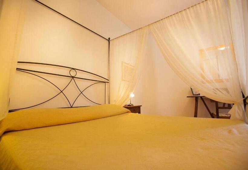 חדר סופריור עם מיטת קינג, Agriturismo La Vecchia Fattoria