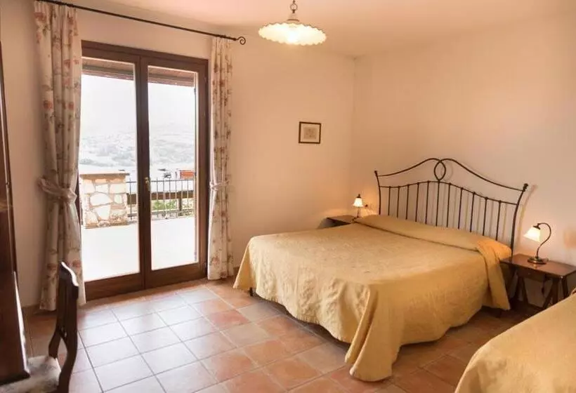 プールの見える1ベッドルームアパートメント, Agriturismo La Vecchia Fattoria