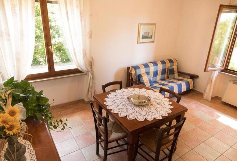 דירת שני חדרים, Agriturismo La Vecchia Fattoria