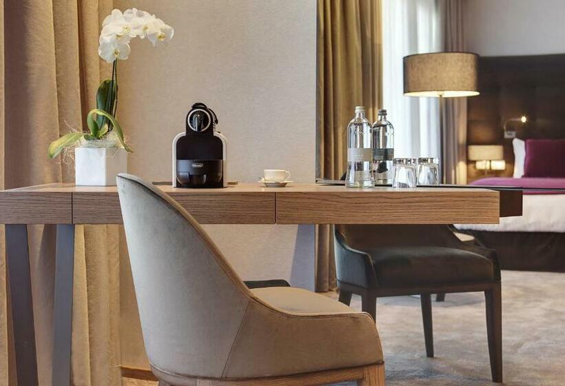 غرفة بريميوم, Grand Hotel Campione