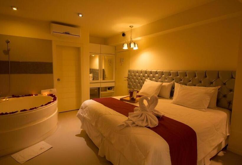 جناح, Awqa Classic Hotell