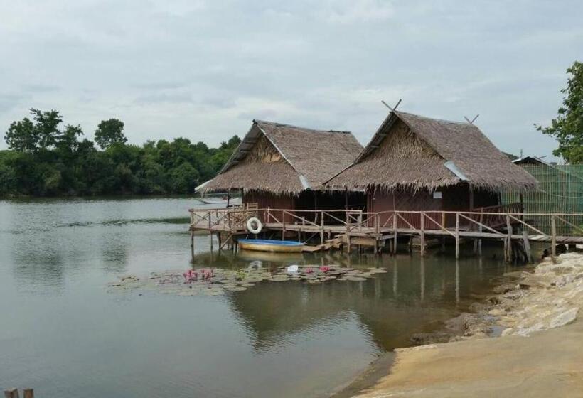 غرفة قياسية, Bamboo House Resort