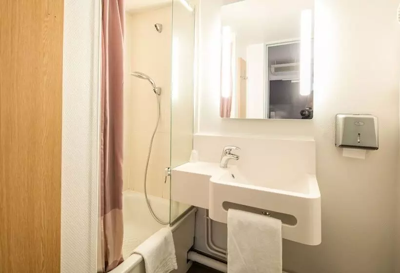 スタンダード４人部屋, B&b Hotel Grenoble Université 1