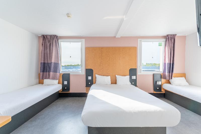 Четырехместный Номер Стандарт, B&b Hotel Lieusaint Carré Sénart