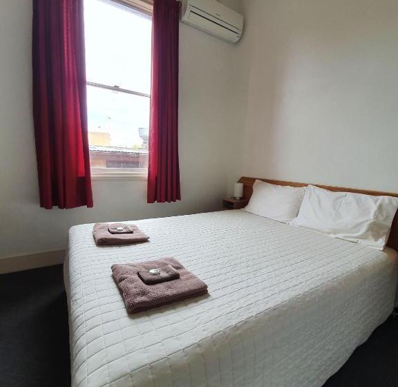 חדר סטנדרט, Empire Hotel Goulburn