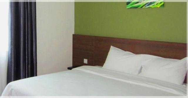 Quarto Estandar, Fuller